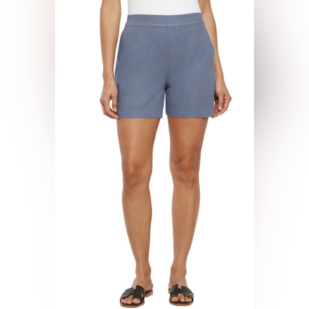 🌿 NWT- Banana Republic Linen Shorts – Effortless Style! 🌿